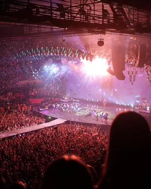 Twitty & Lynn - A Salute to Conway And Loretta