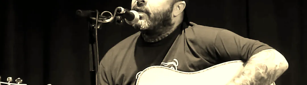 Aaron Lewis