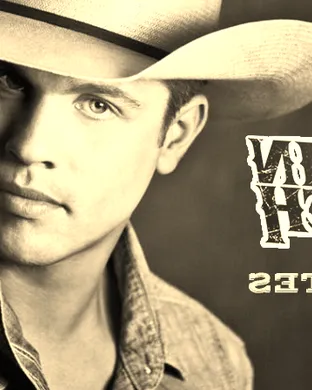 Dustin Lynch